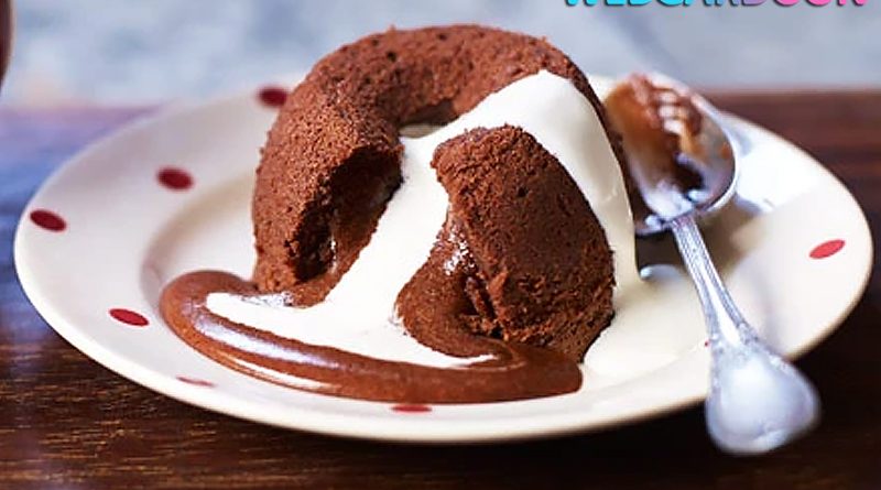 طرز تهیه کیک مذاب شکلاتی ساده